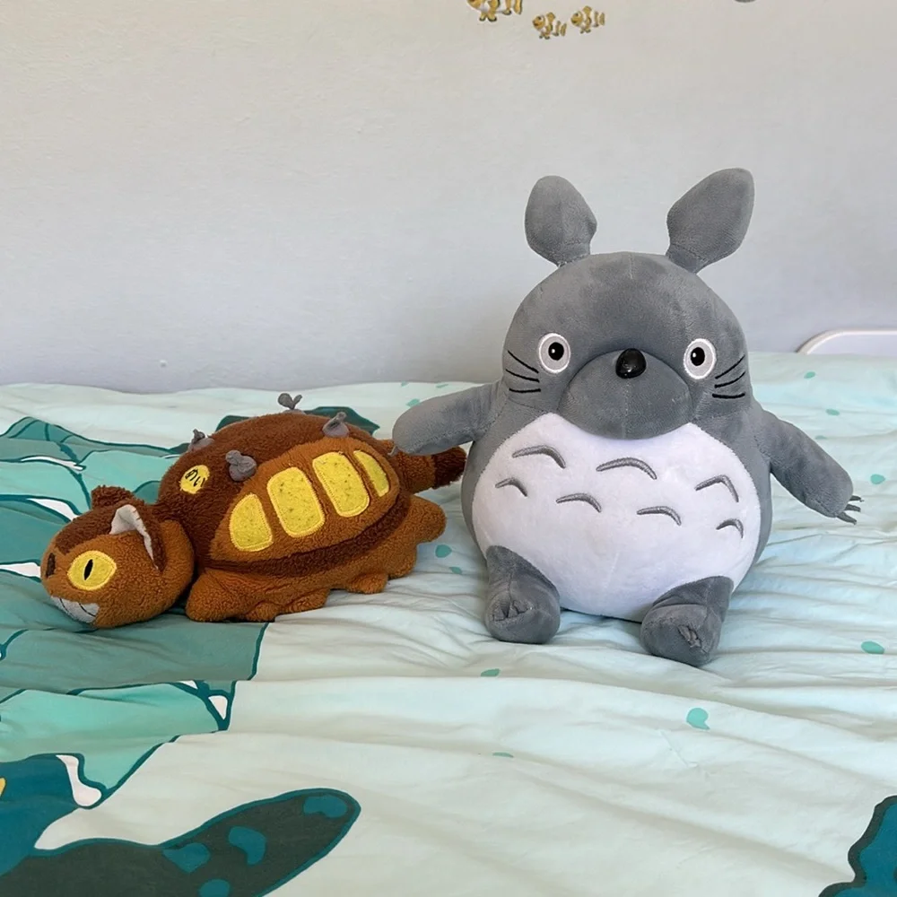 2 Ghibli toys: Catbus and Totoro - Picture 1 of 6